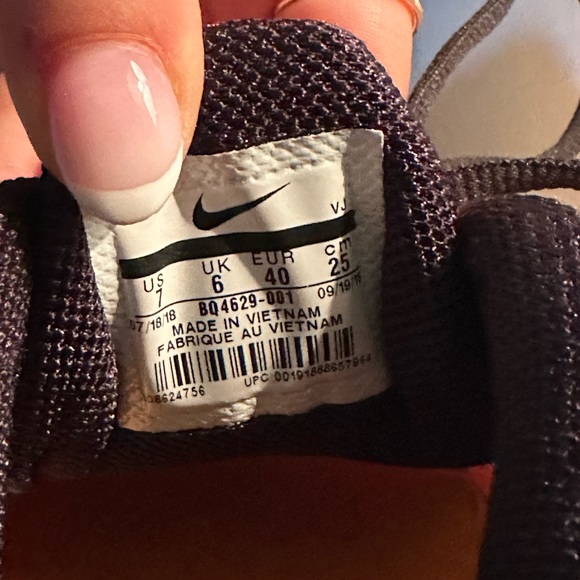 AirMax Plus OG - Picture 7 of 9